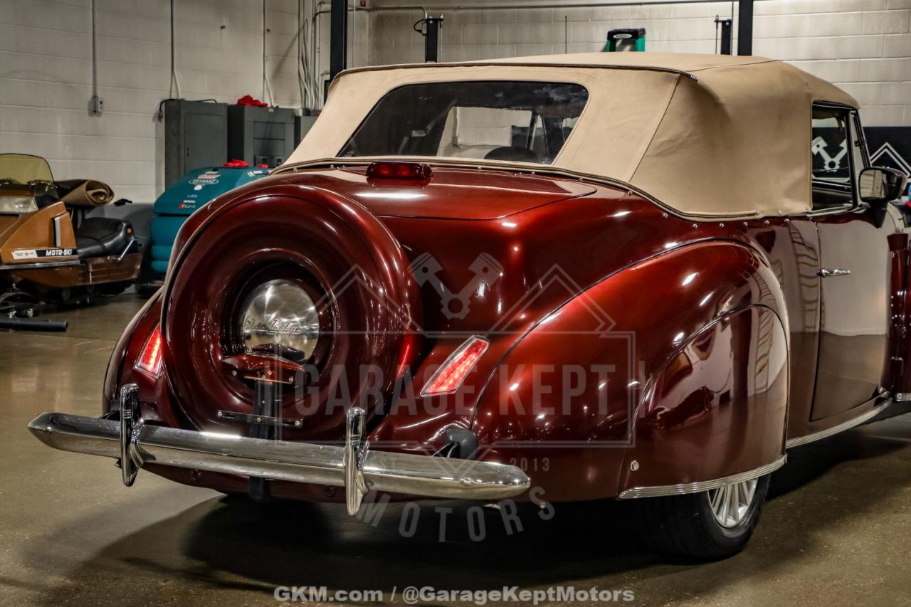 1940 Lincoln Zephyr