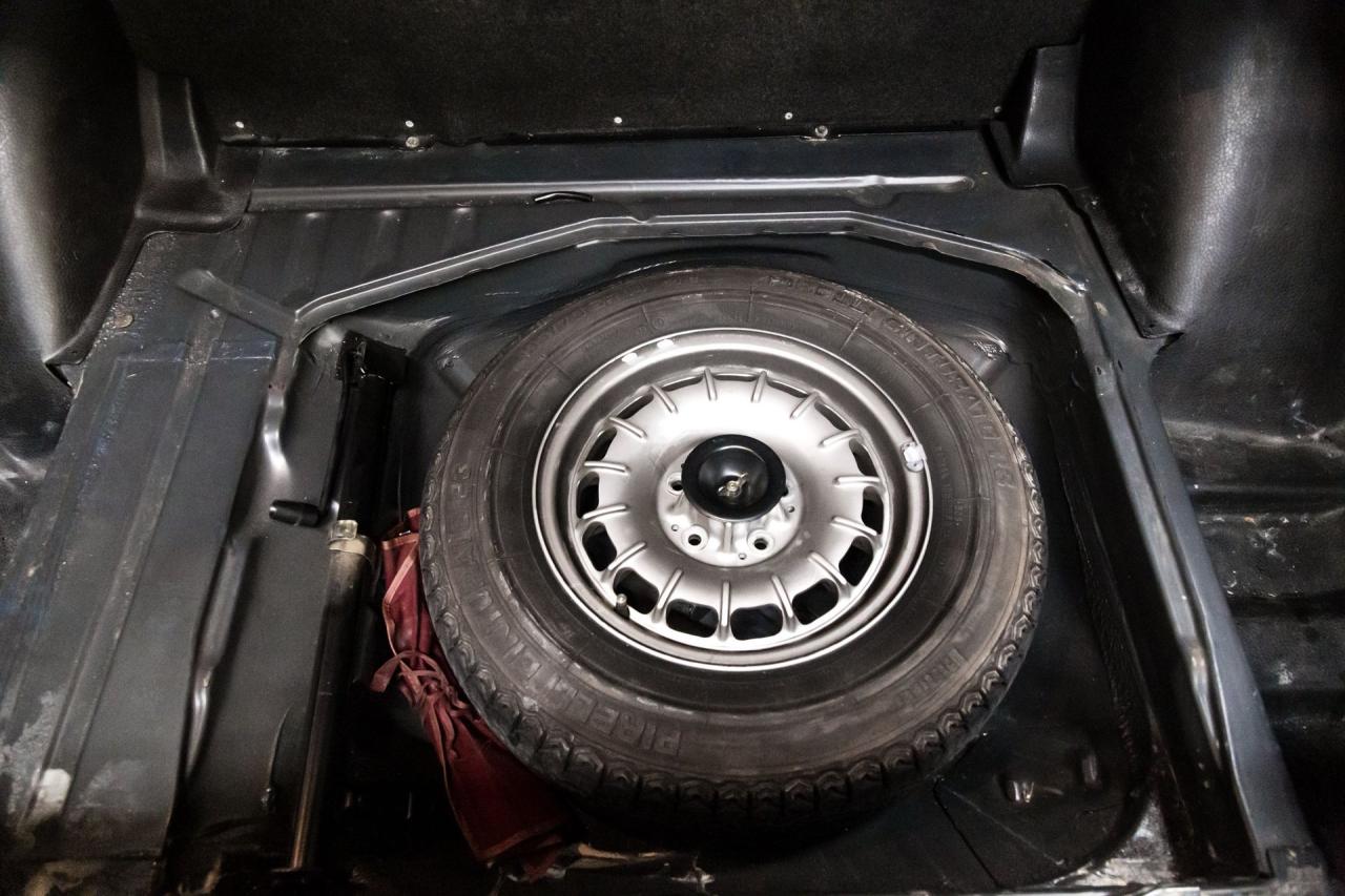 1984 Mercedes - Benz 300 CD