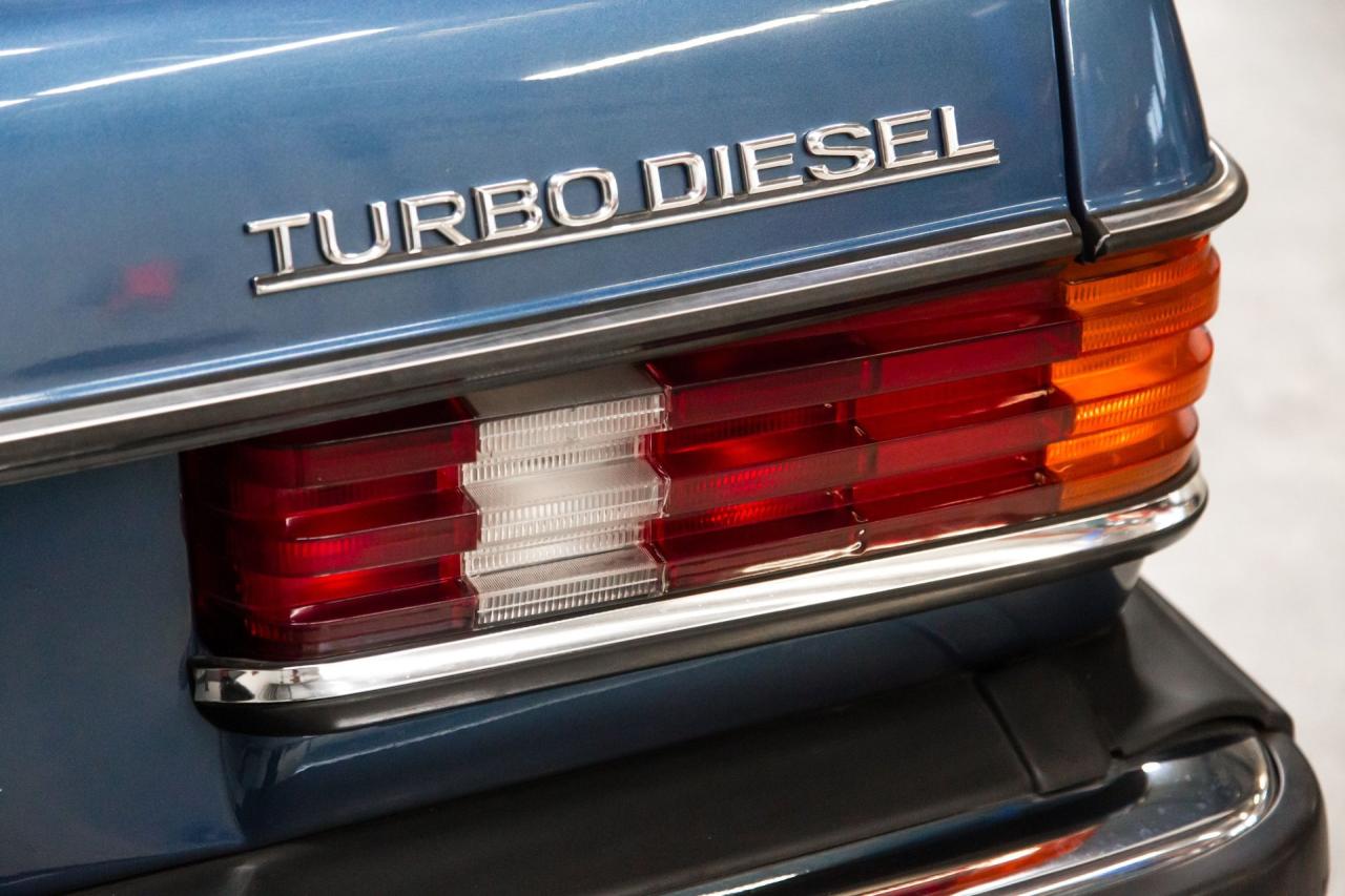 1984 Mercedes - Benz 300 CD