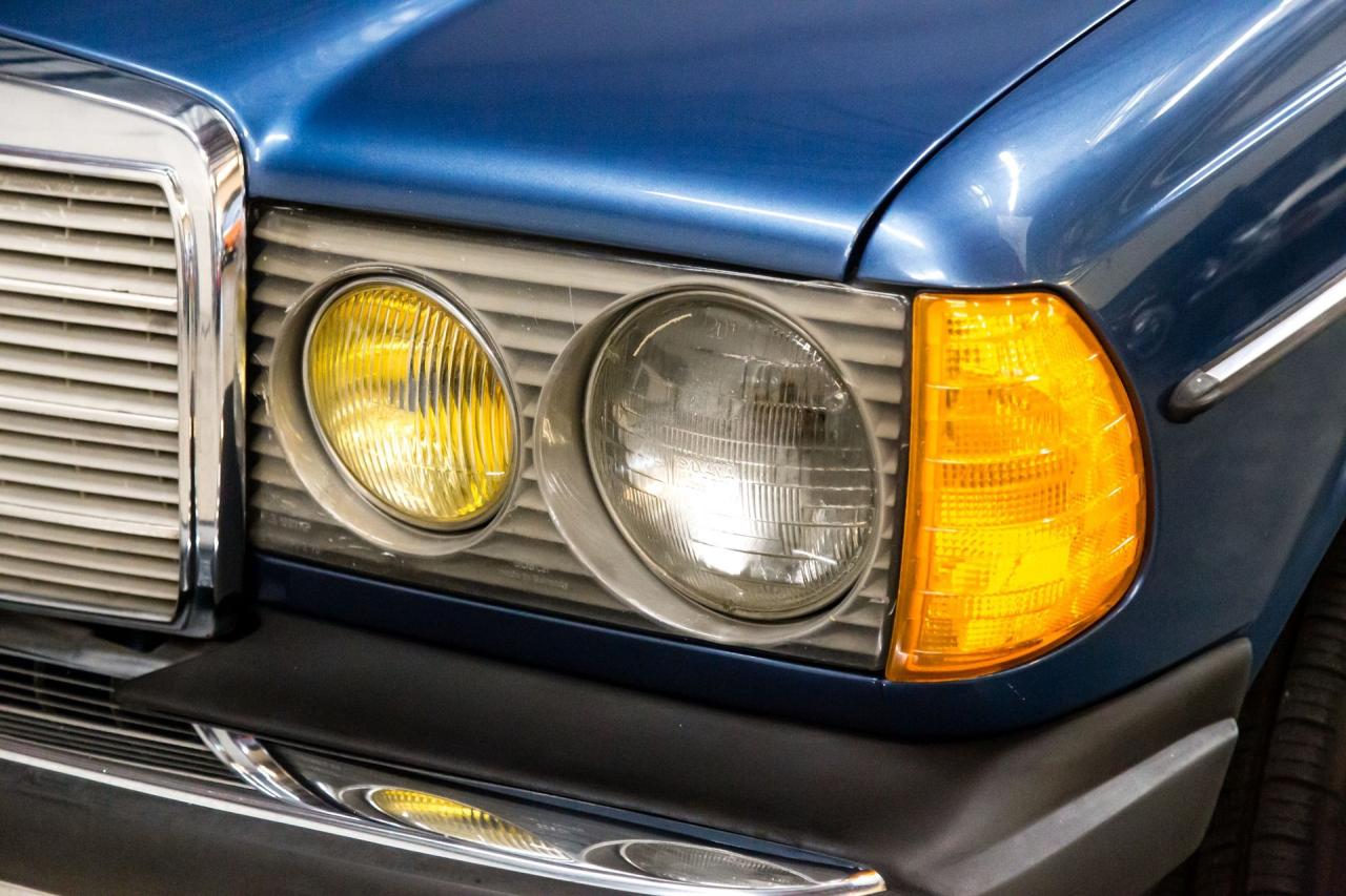 1984 Mercedes - Benz 300 CD