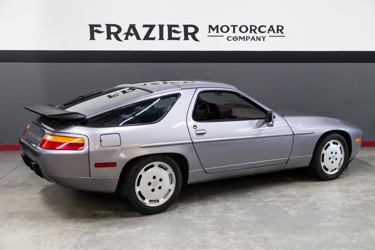 1987 Porsche 928 S4