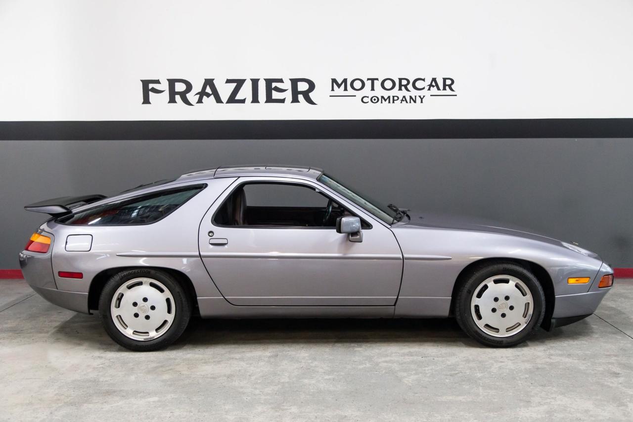 1987 Porsche 928 S4