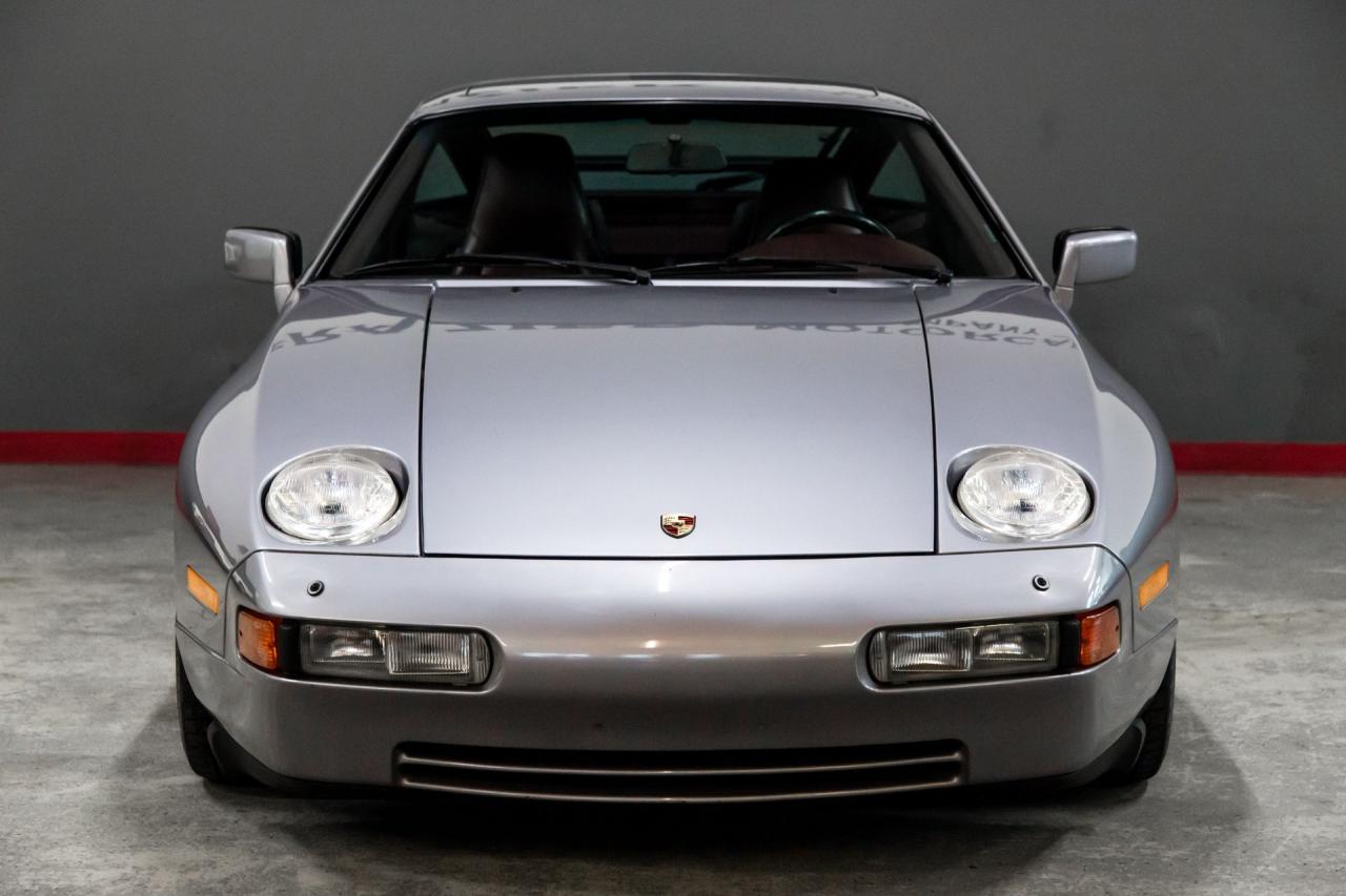 1987 Porsche 928 S4