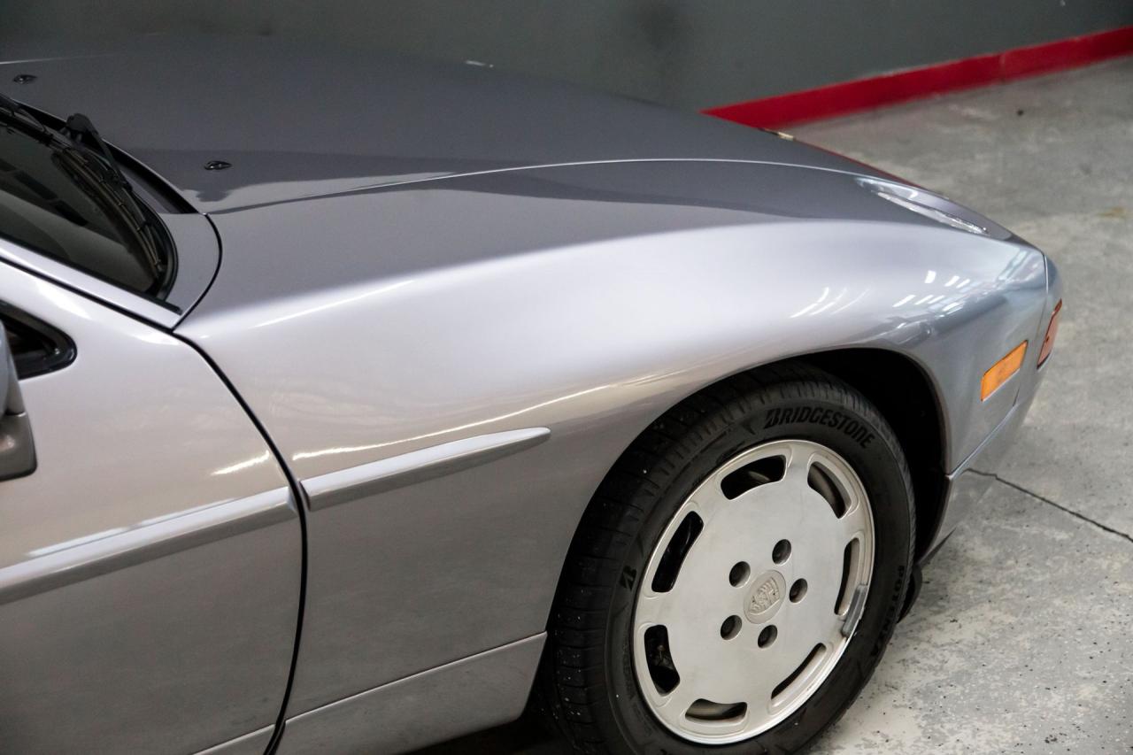 1987 Porsche 928 S4