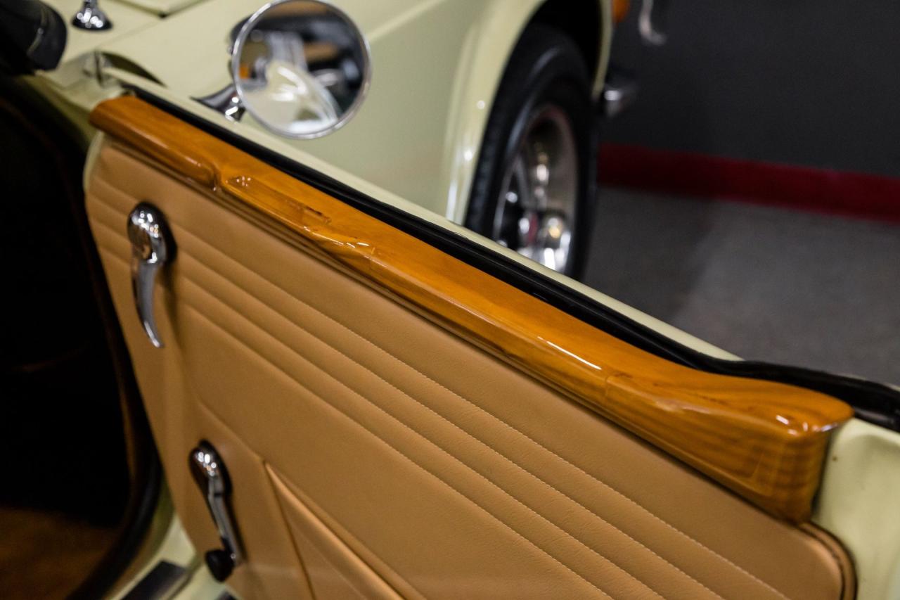 1971 Triumph FUEL INJECTED OVERDIVE TR6