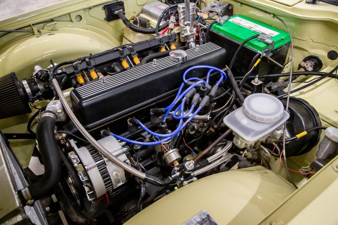 1971 Triumph FUEL INJECTED OVERDIVE TR6