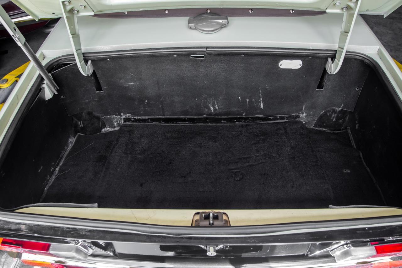 1971 Triumph FUEL INJECTED OVERDIVE TR6