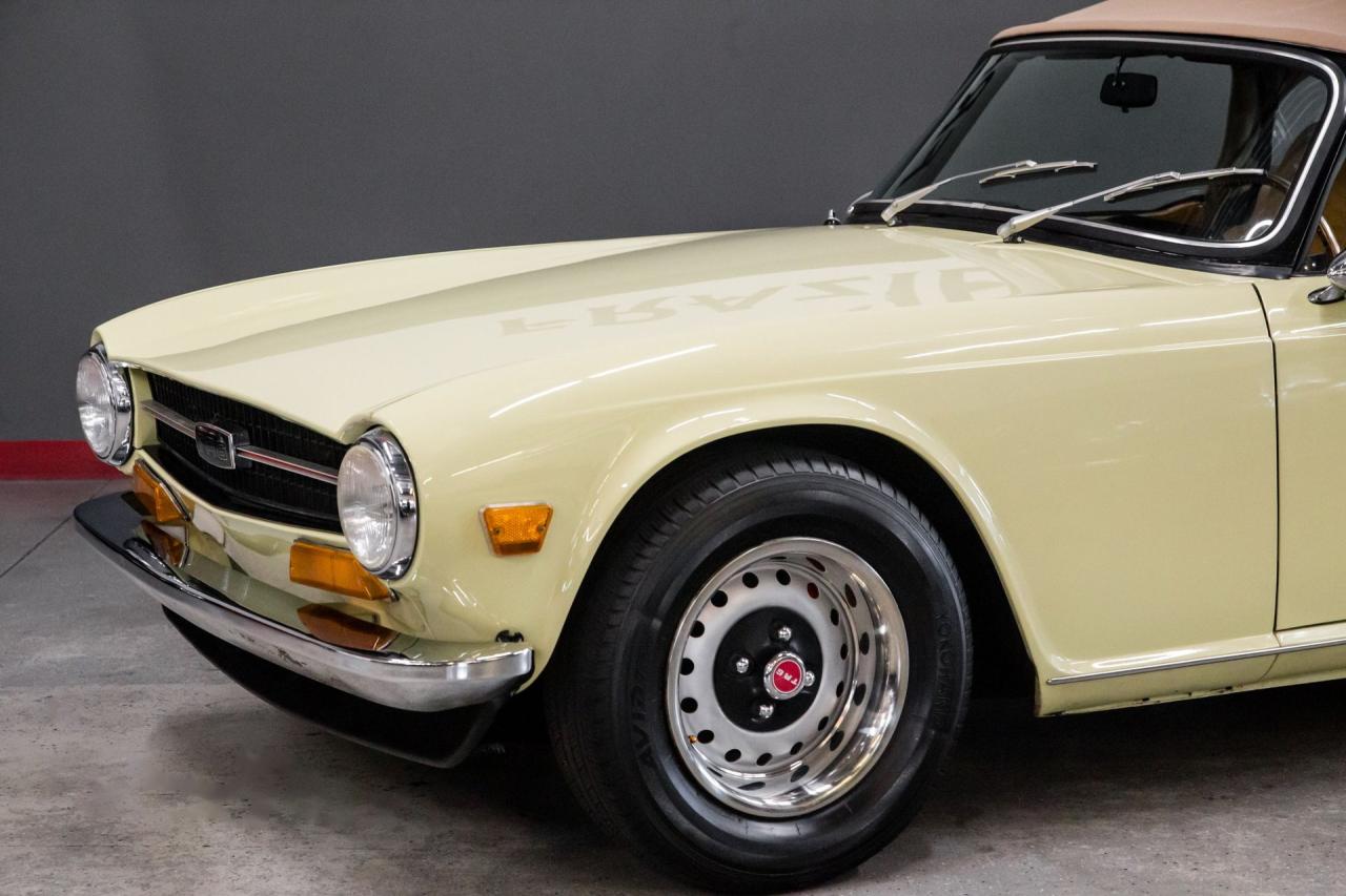 1971 Triumph FUEL INJECTED OVERDIVE TR6