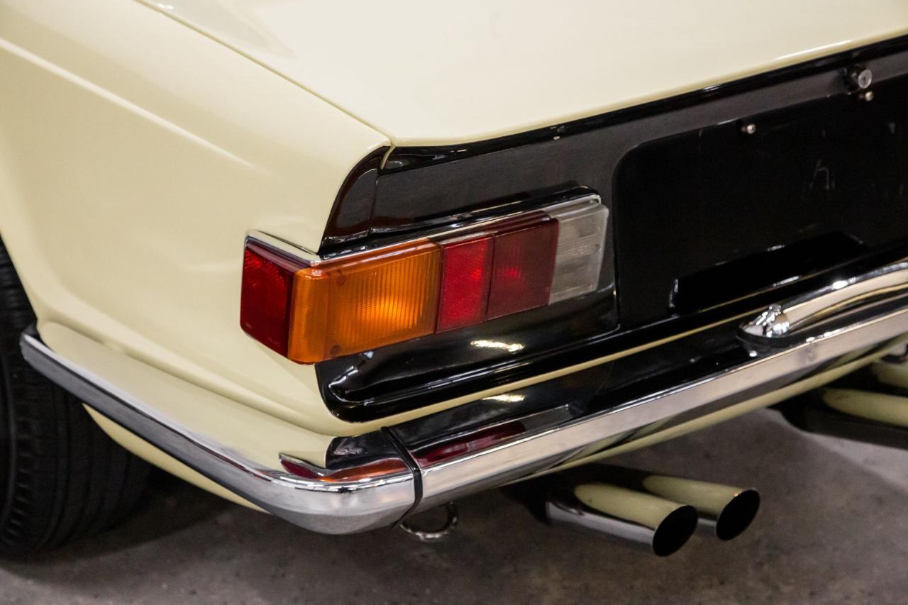 1971 Triumph FUEL INJECTED OVERDIVE TR6