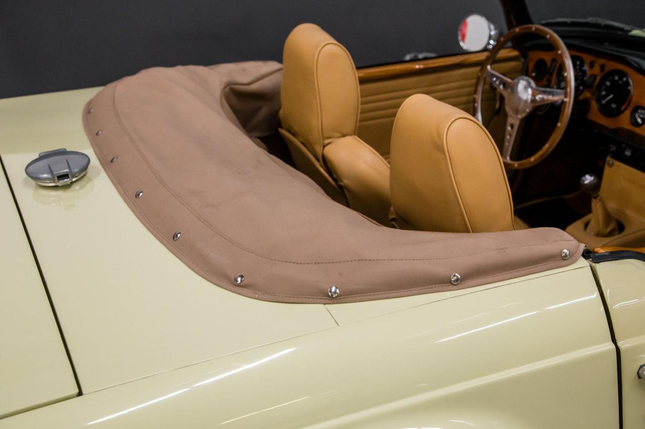 1971 Triumph FUEL INJECTED OVERDIVE TR6