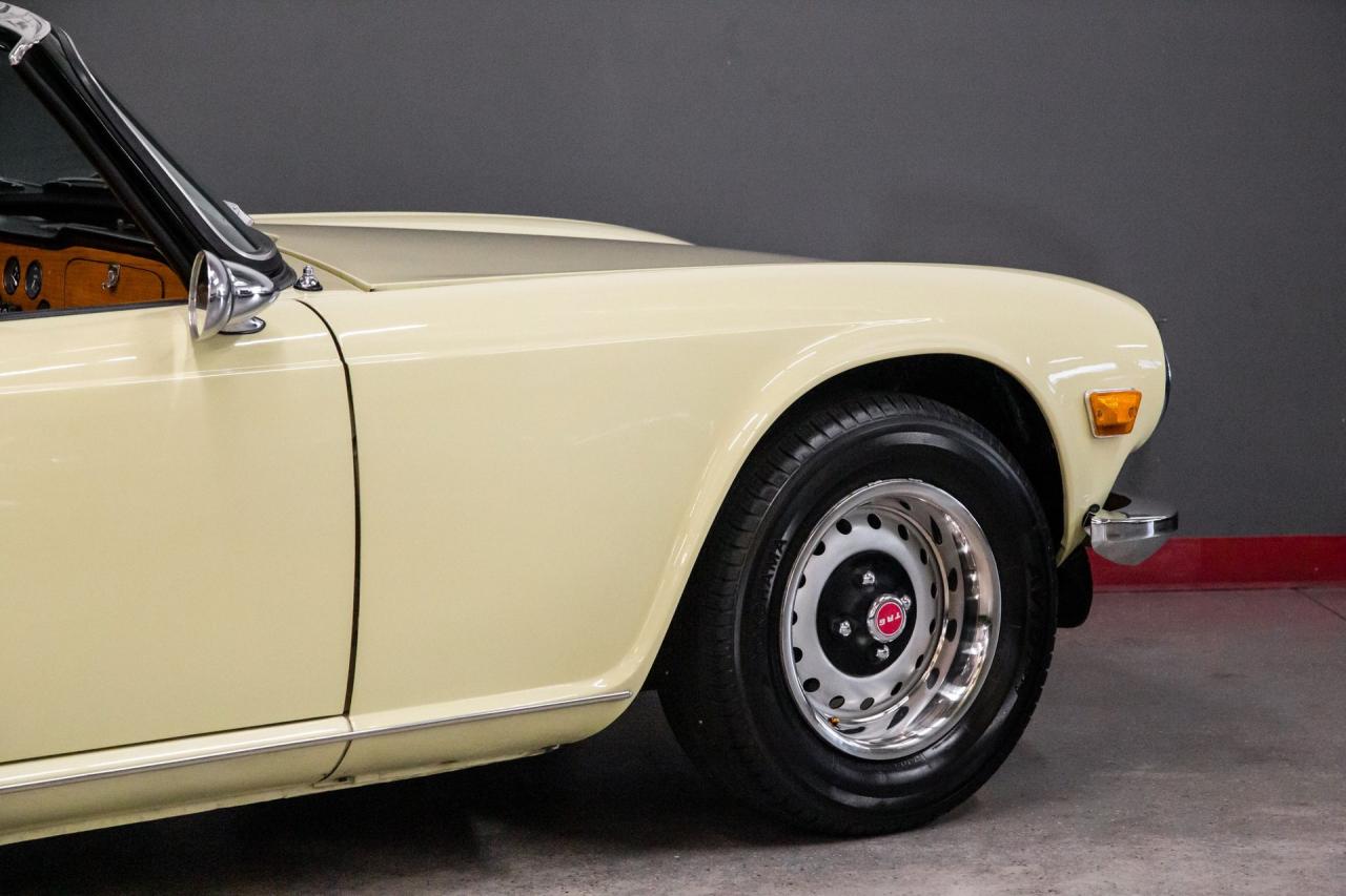 1971 Triumph FUEL INJECTED OVERDIVE TR6