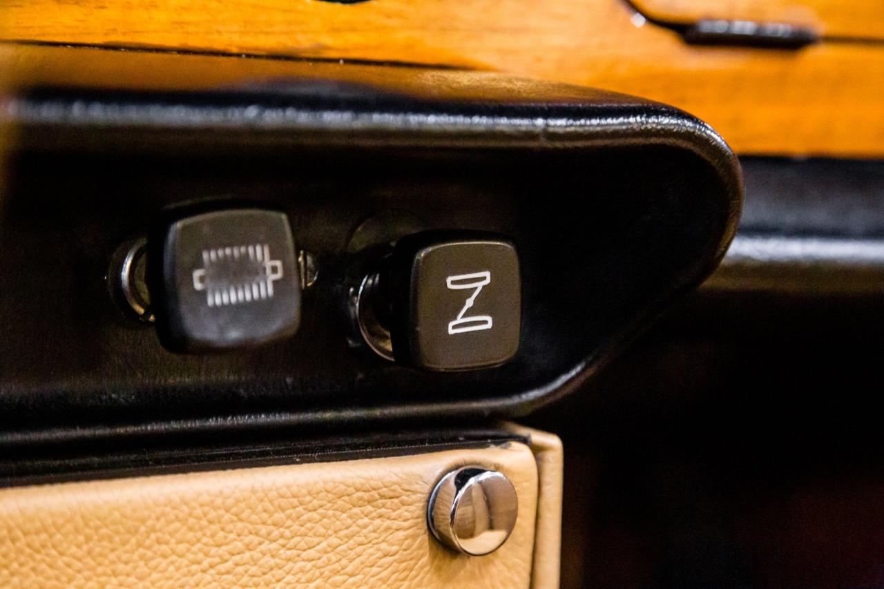 1971 Triumph FUEL INJECTED OVERDIVE TR6