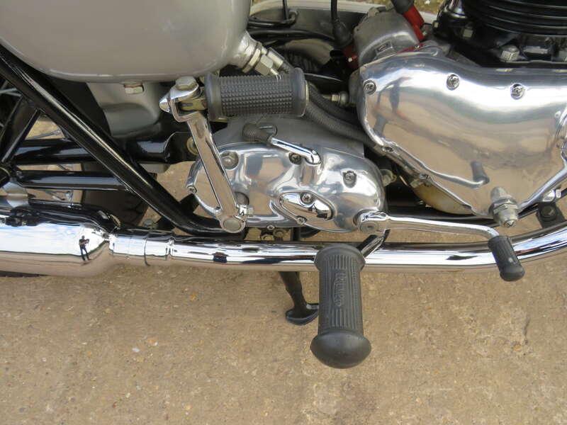 1960 Triumph T120R BONNEVILLE