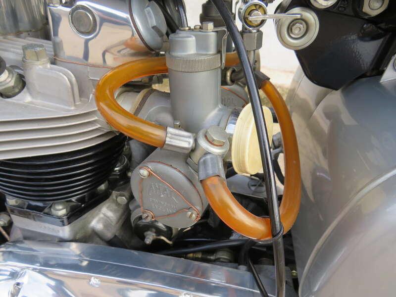 1960 Triumph T120R BONNEVILLE