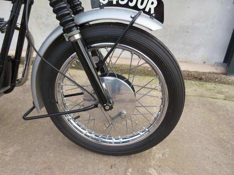 1960 Triumph T120R BONNEVILLE