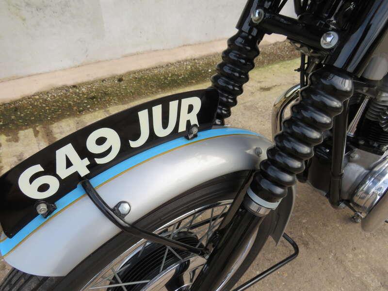 1960 Triumph T120R BONNEVILLE