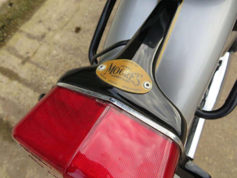 1960 Triumph T120R BONNEVILLE