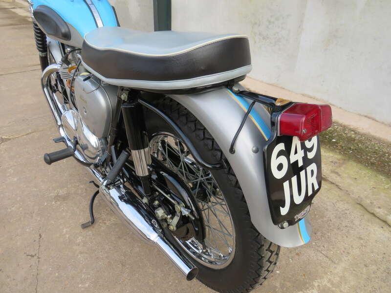 1960 Triumph T120R BONNEVILLE