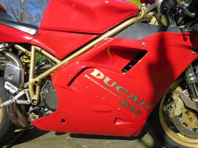 1998 Ducati 916 BIPOSTO