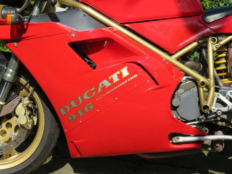 1998 Ducati 916 BIPOSTO