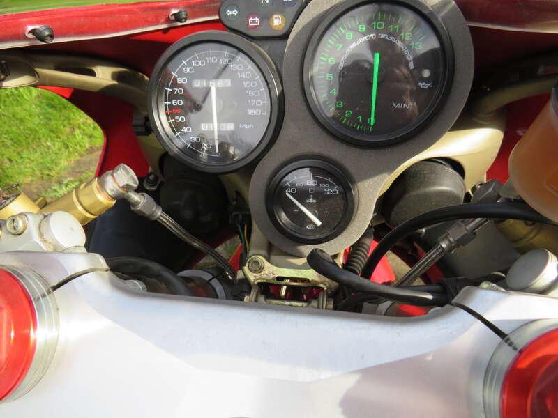 1997 Ducati 748 BIPOSTO