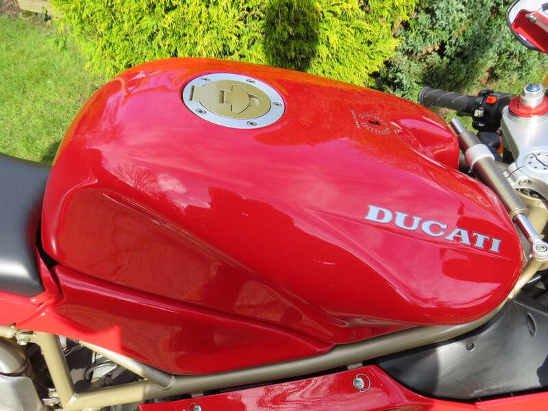 1997 Ducati 748 BIPOSTO