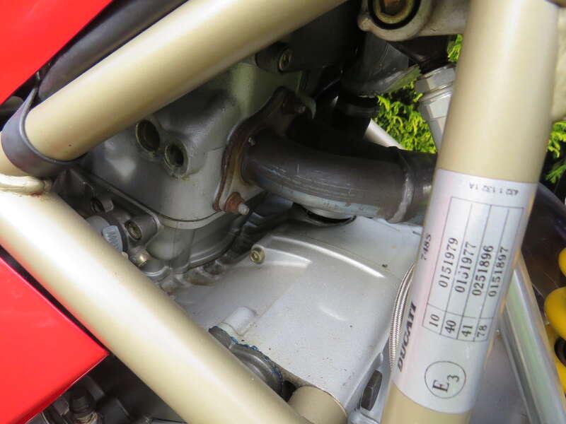 1997 Ducati 748 BIPOSTO