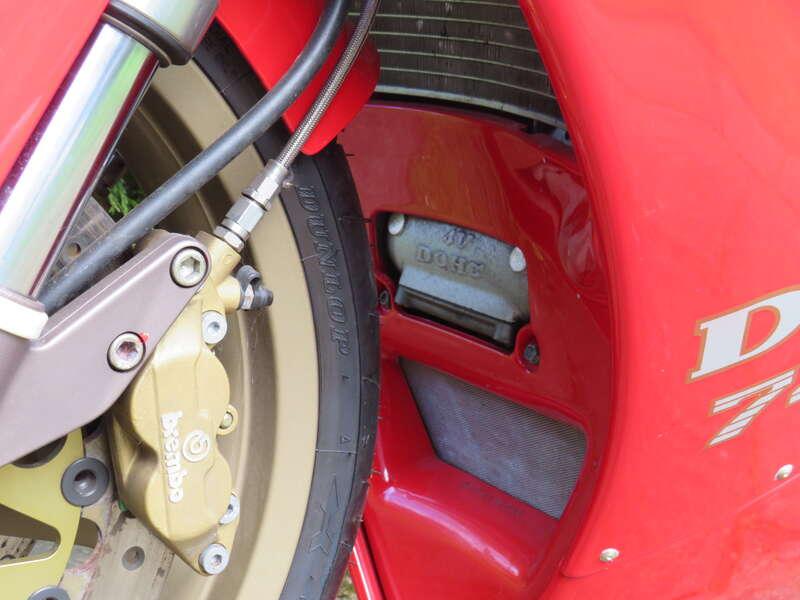 1997 Ducati 748 BIPOSTO