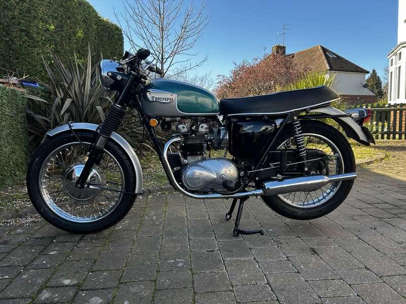 1967 Triumph T100R DAYTONA