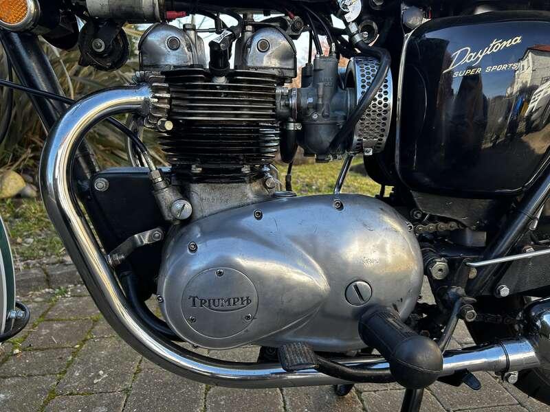 1967 Triumph T100R DAYTONA