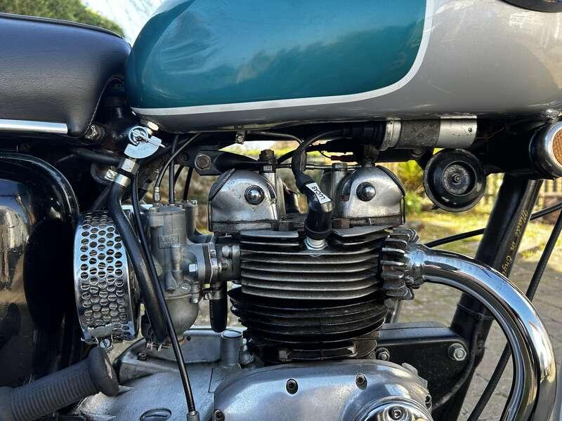 1967 Triumph T100R DAYTONA