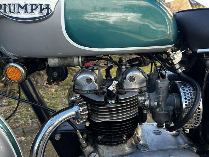 1967 Triumph T100R DAYTONA