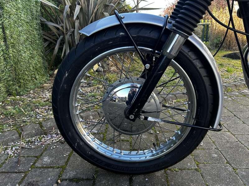 1967 Triumph T100R DAYTONA