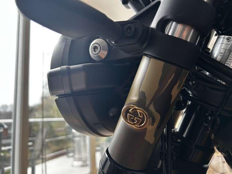 2023 Moto Guzzi V7 GUCCI PALACE