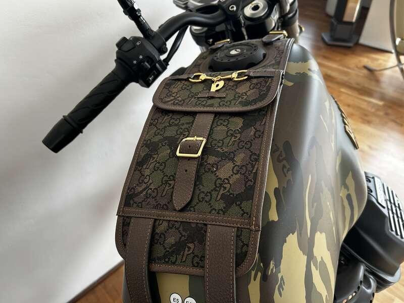 2023 Moto Guzzi V7 GUCCI PALACE