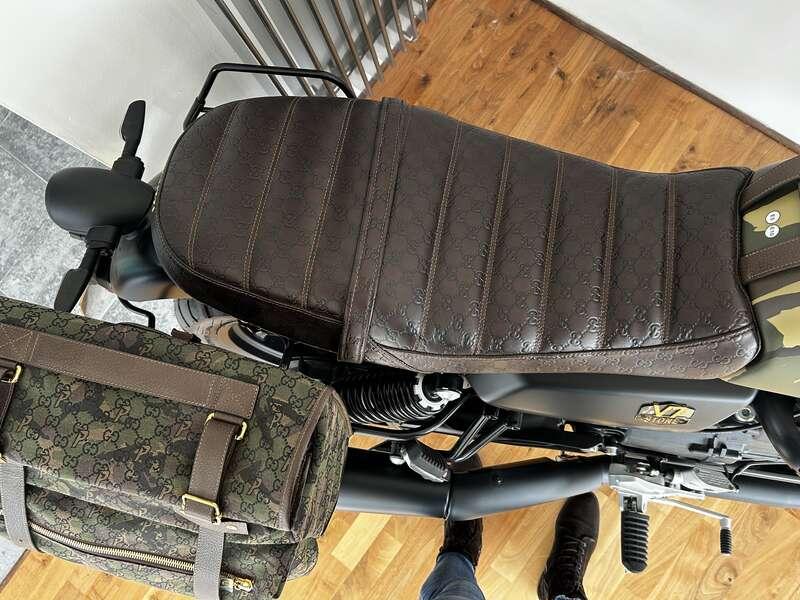 2023 Moto Guzzi V7 GUCCI PALACE