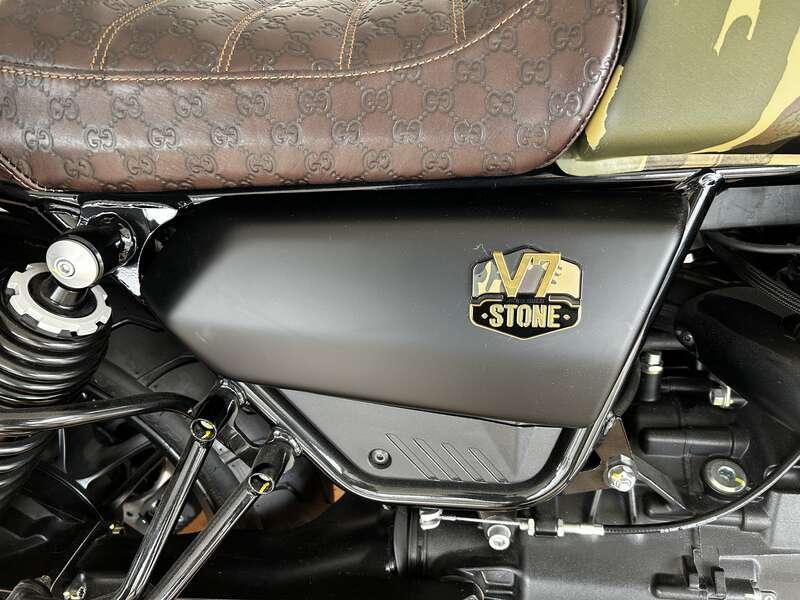 2023 Moto Guzzi V7 GUCCI PALACE