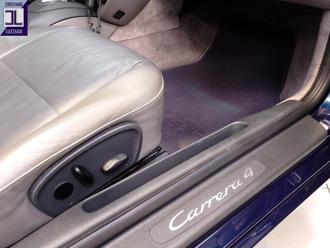 1998 Porsche 996 CARRERA 4