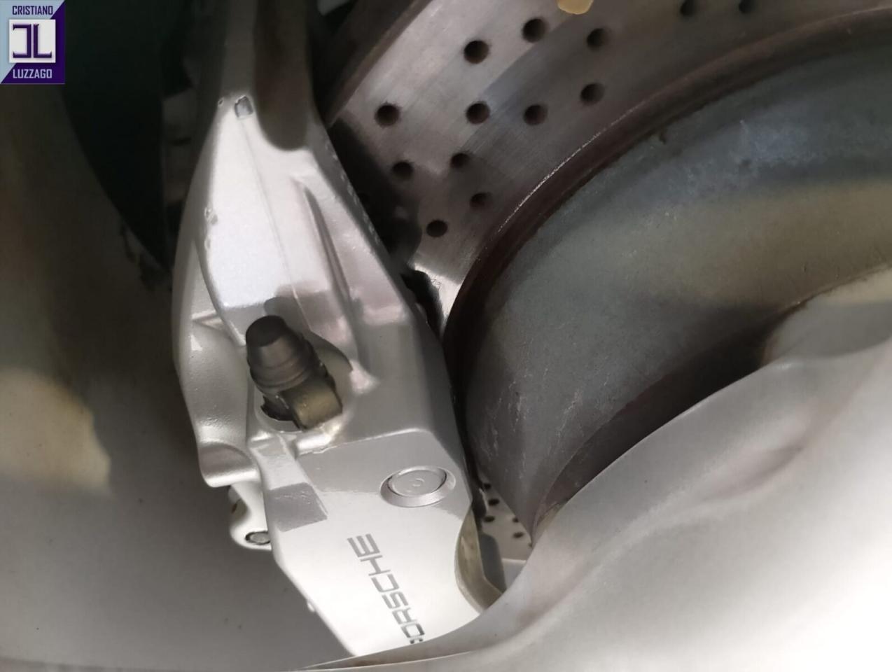 1998 Porsche 996 CARRERA 4