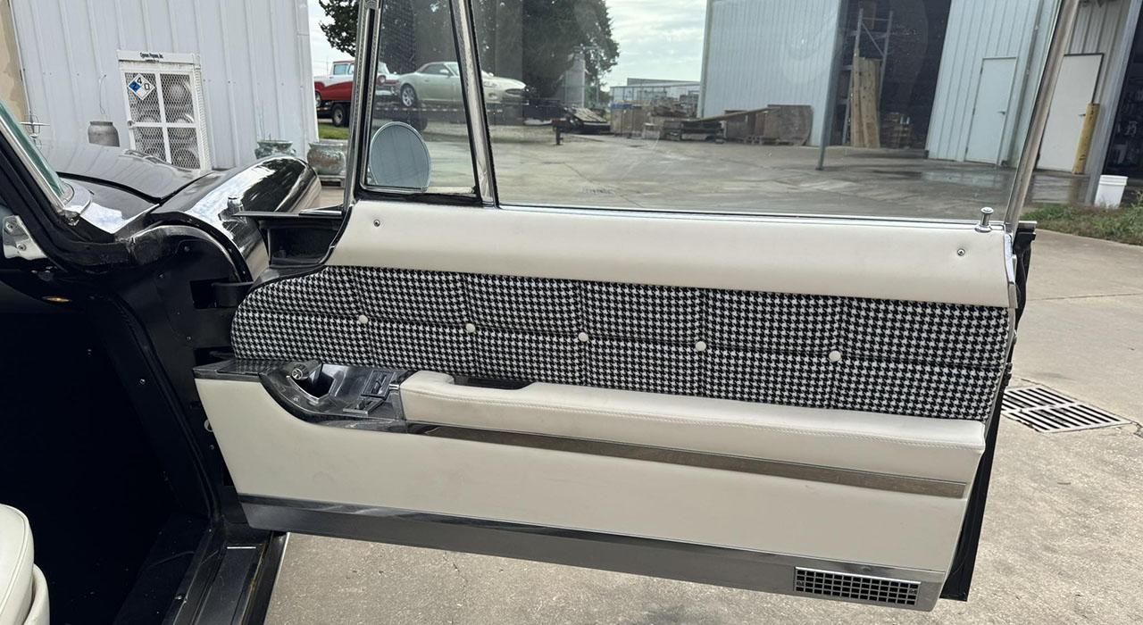 1956 Lincoln CONTINENTAL MK II