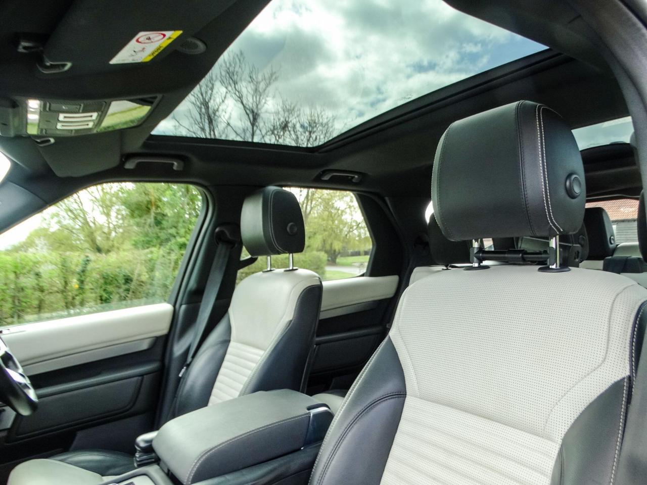 2021 Land Rover 3.0 D250 MHEV R-Dynamic S Auto 4WD Euro 6 (s/s) 5dr