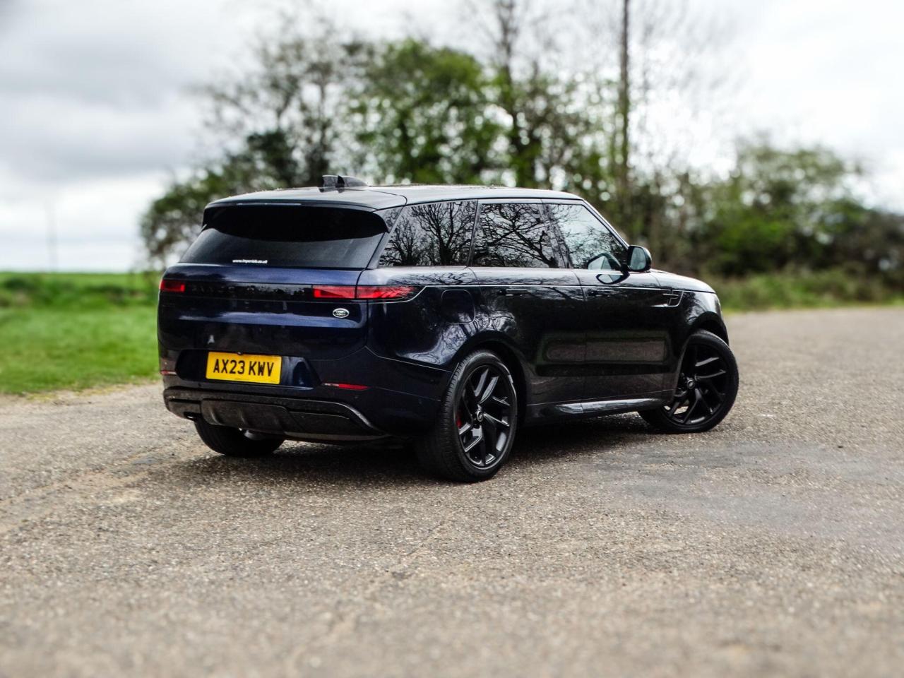 2023 Land Rover 3.0 D300 MHEV Dynamic SE Auto 4WD Euro 6 (s/s) 5dr