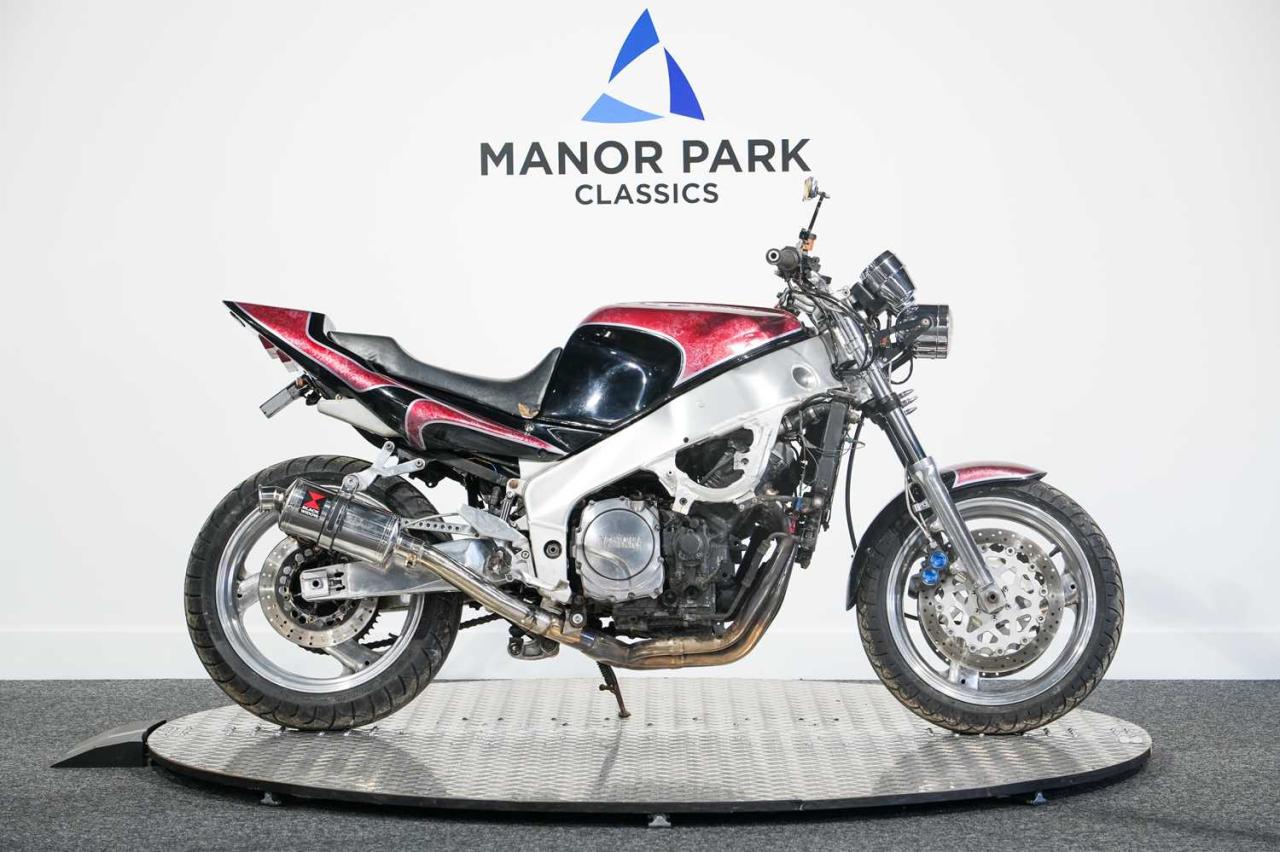 1987 Yamaha FZR1000 Genesis