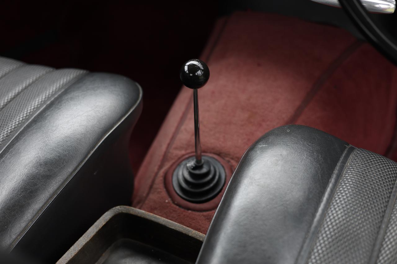 1967 Mercedes - Benz 220B Fintail