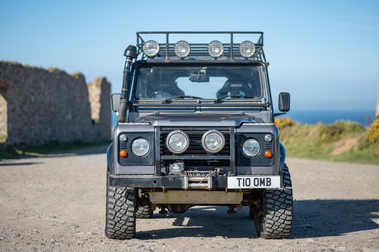 2001 Land Rover Defender 90 Tomb Raider