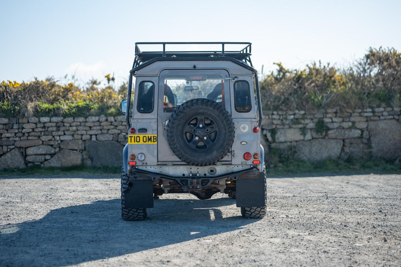 2001 Land Rover Defender 90 Tomb Raider