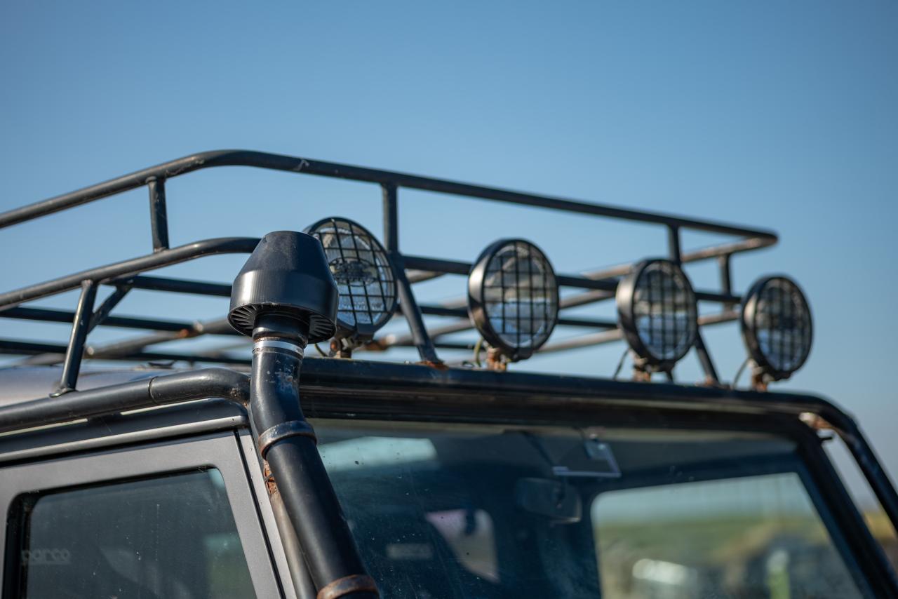 2001 Land Rover Defender 90 Tomb Raider
