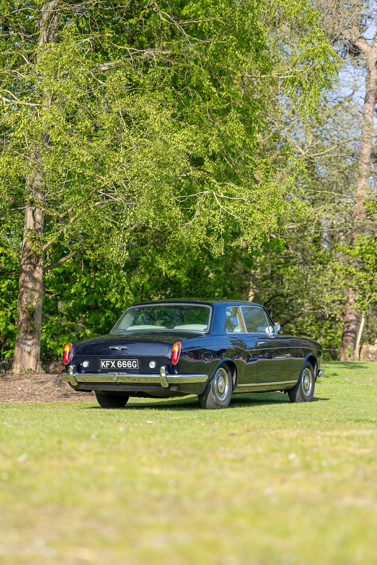 1968 Rolls - Royce Silver Shadow Two-Door Mulliner Park Ward