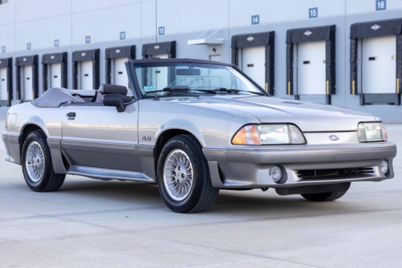 1990 Ford Mustang