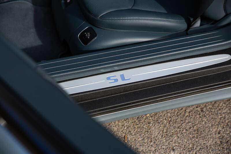 2003 Mercedes - Benz SL500 R230